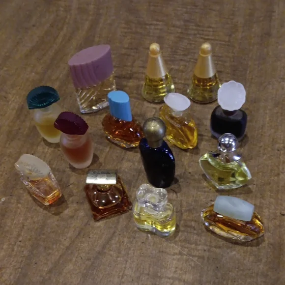 Assorted Mini Perfume Bottles - Picture 1 of 3